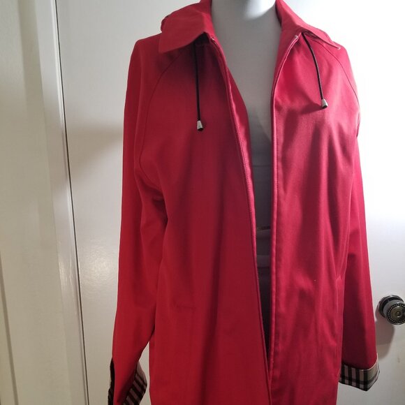 Burberry Jackets & Blazers - Burberry Coat with removable hood. Size M